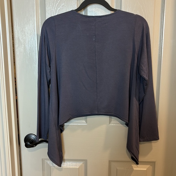 Comfy USA asymmetrical crop top Sz XS EUC - Picture 2 of 7